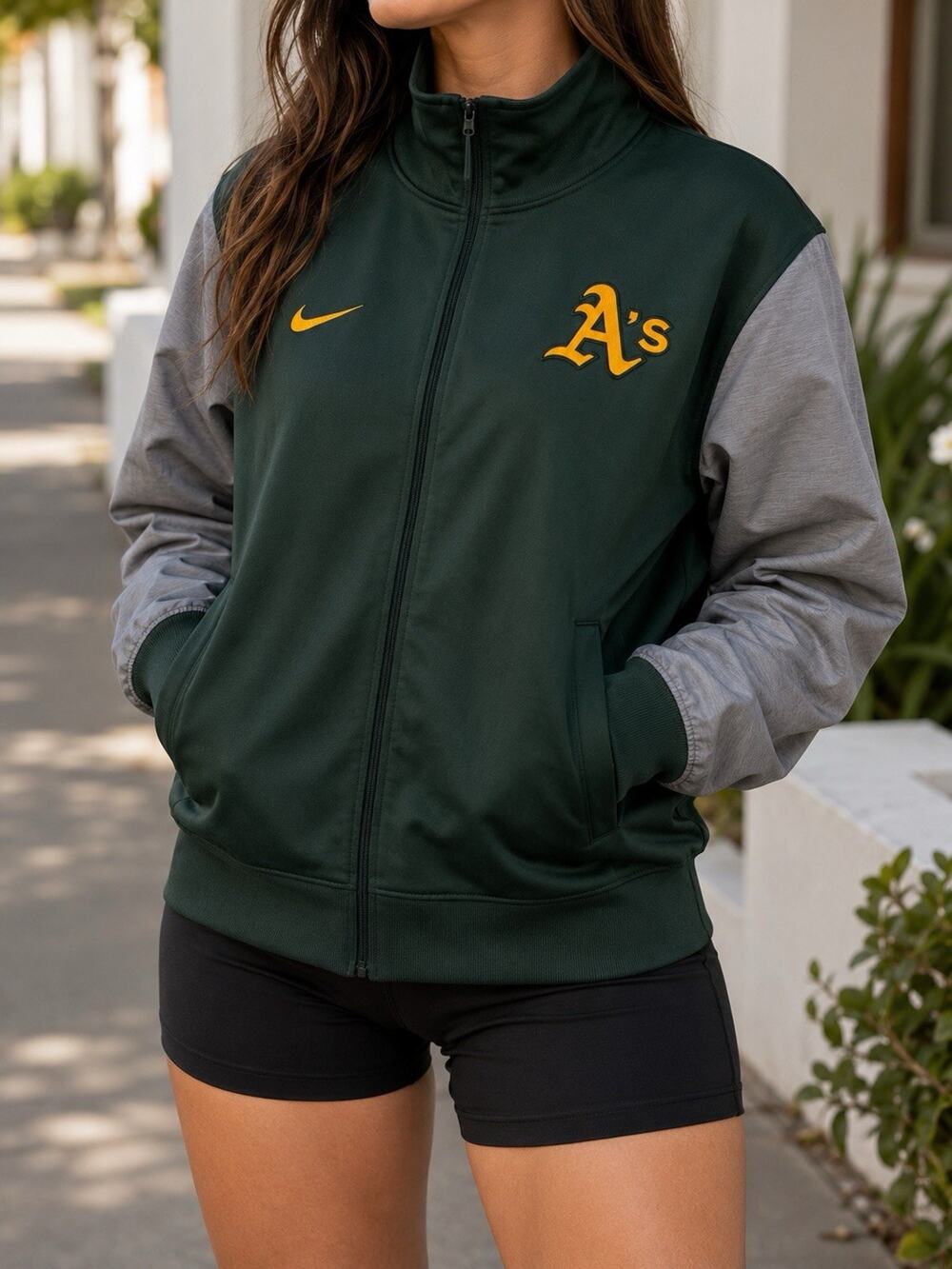 Nike Oakland Athletics A's Track Jacket Womens Medium Green FullZip MLB NWT